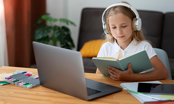 Pure Phonics vs Memorisation: How Children in Sharjah Learn to Read Independently